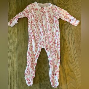 Kyte Baby Sakura Leopard zippered footie